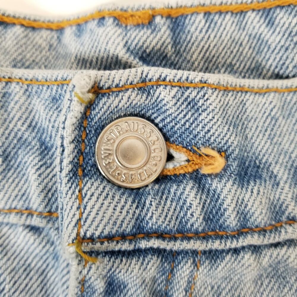 Levi's 550 Women's DIY High Rise Cut Off Denim Jean Shorts Blue Size 30 / 10 - Picture 6 of 6